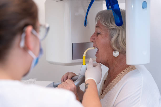 Best Emergency Tooth Extraction in Pittsburg, TX